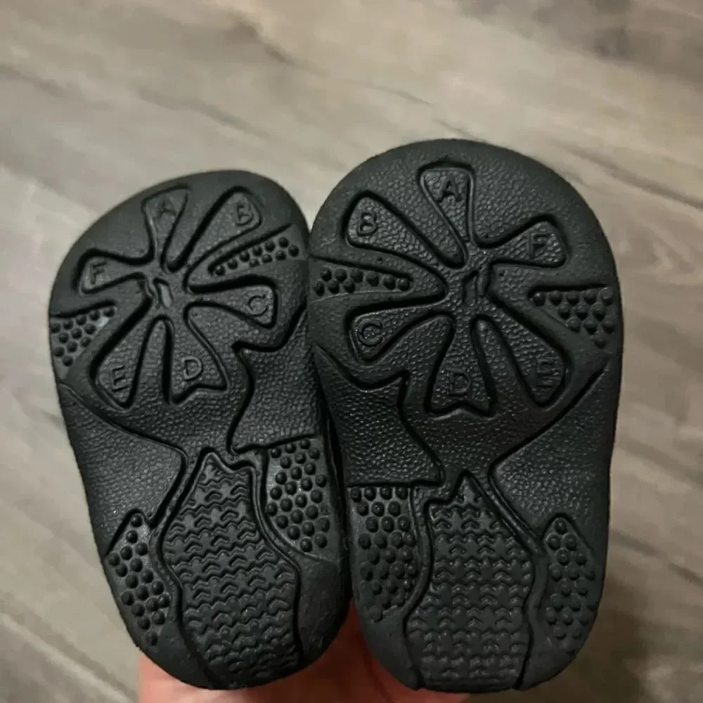 Baby toddler sandals size 1